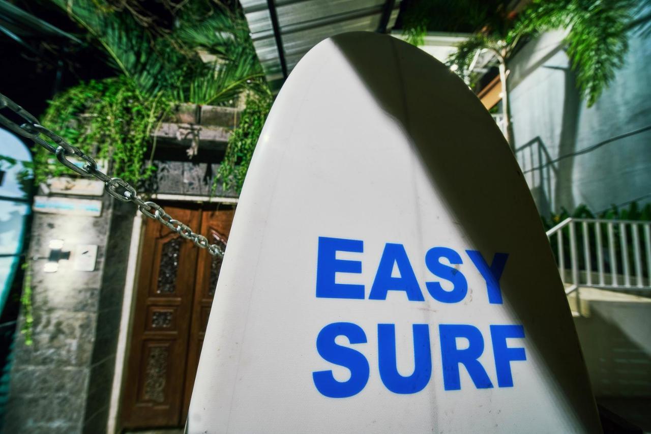 Easy Surf Camp Hotel Kuta  Exterior photo