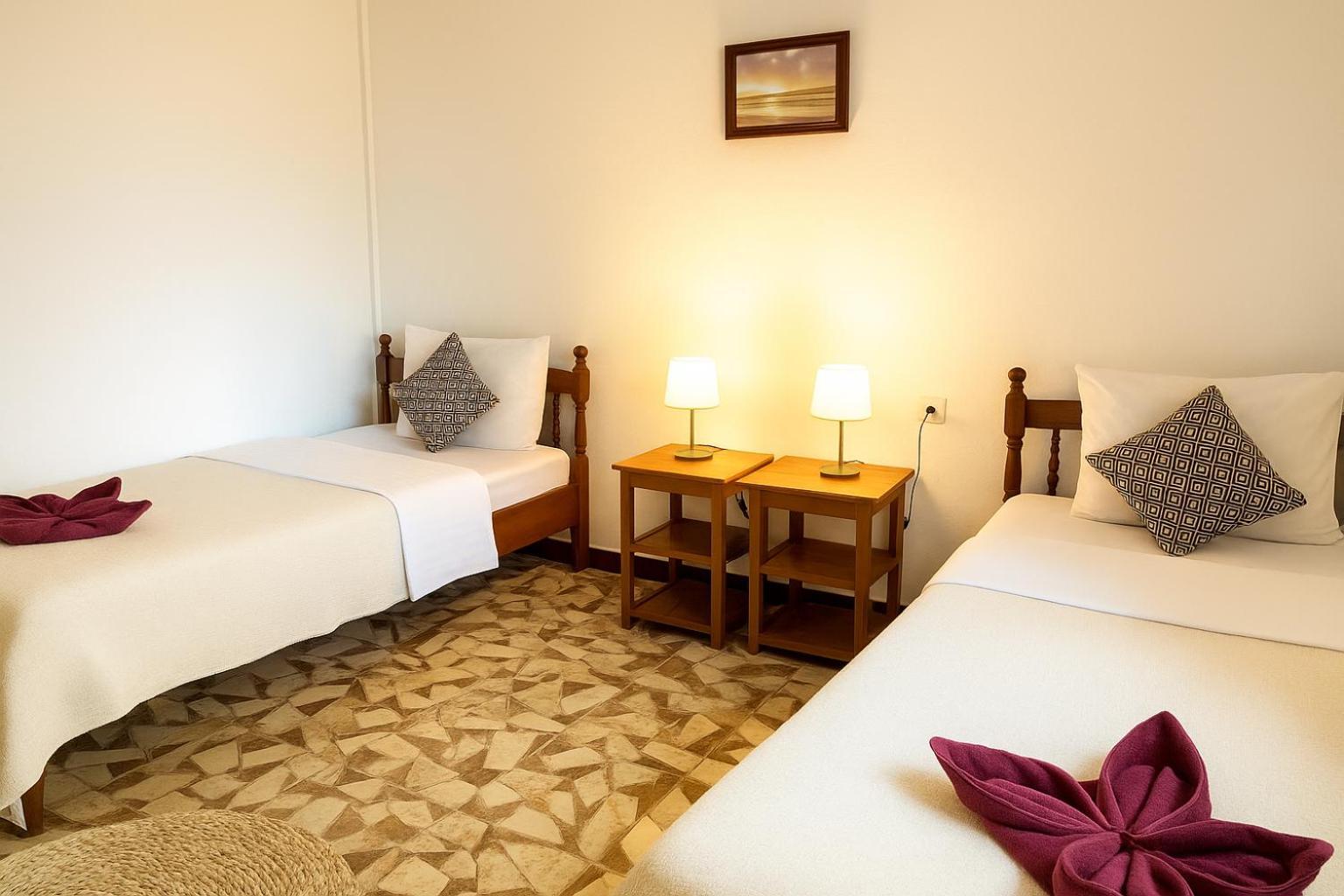 Easy Surf Camp Hotel Kuta  Exterior photo